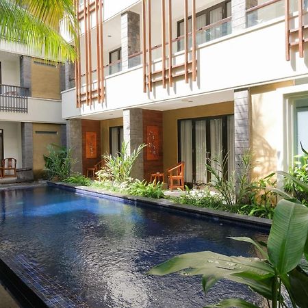 Swiss-Belinn Seminyak Buitenkant foto