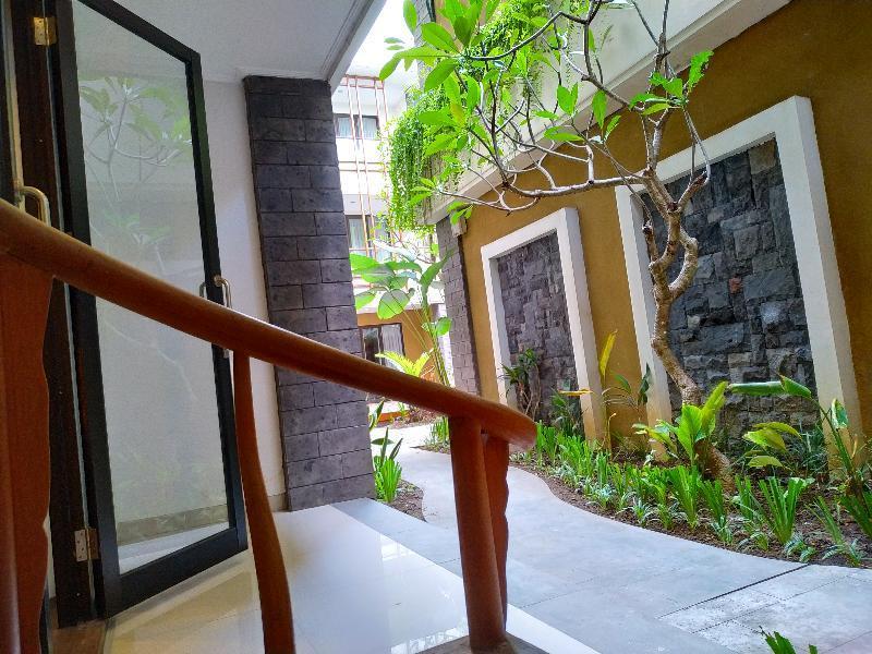 Swiss-Belinn Seminyak Buitenkant foto