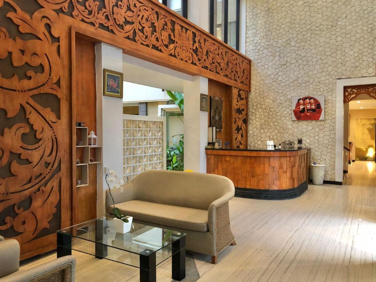 Swiss-Belinn Seminyak Buitenkant foto